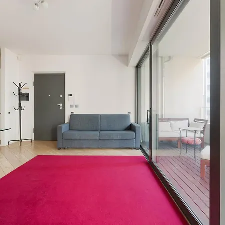 Modern With Balcony In Portello District *